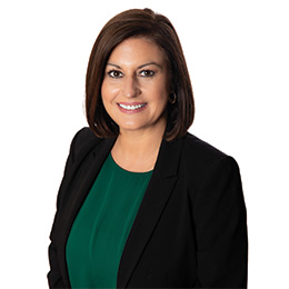 Heather Benton headshot