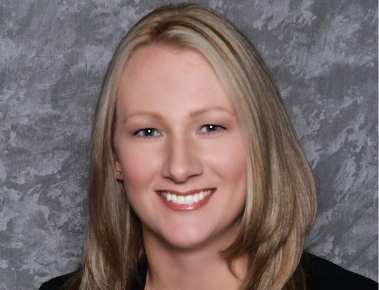 Laura Nelson Bio Headshot